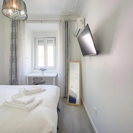 Daire New 3 Bedroom Flat With River On Sight @alameda *